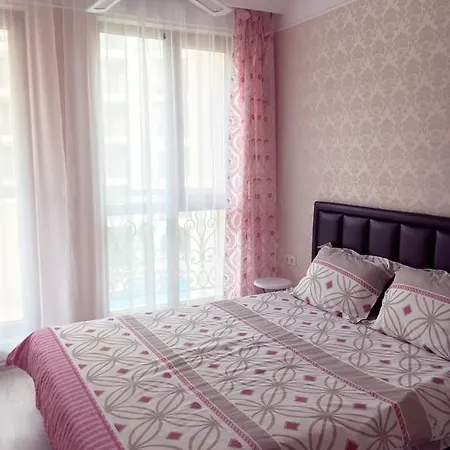 Anna In Apartcomplex Harmony-suite
